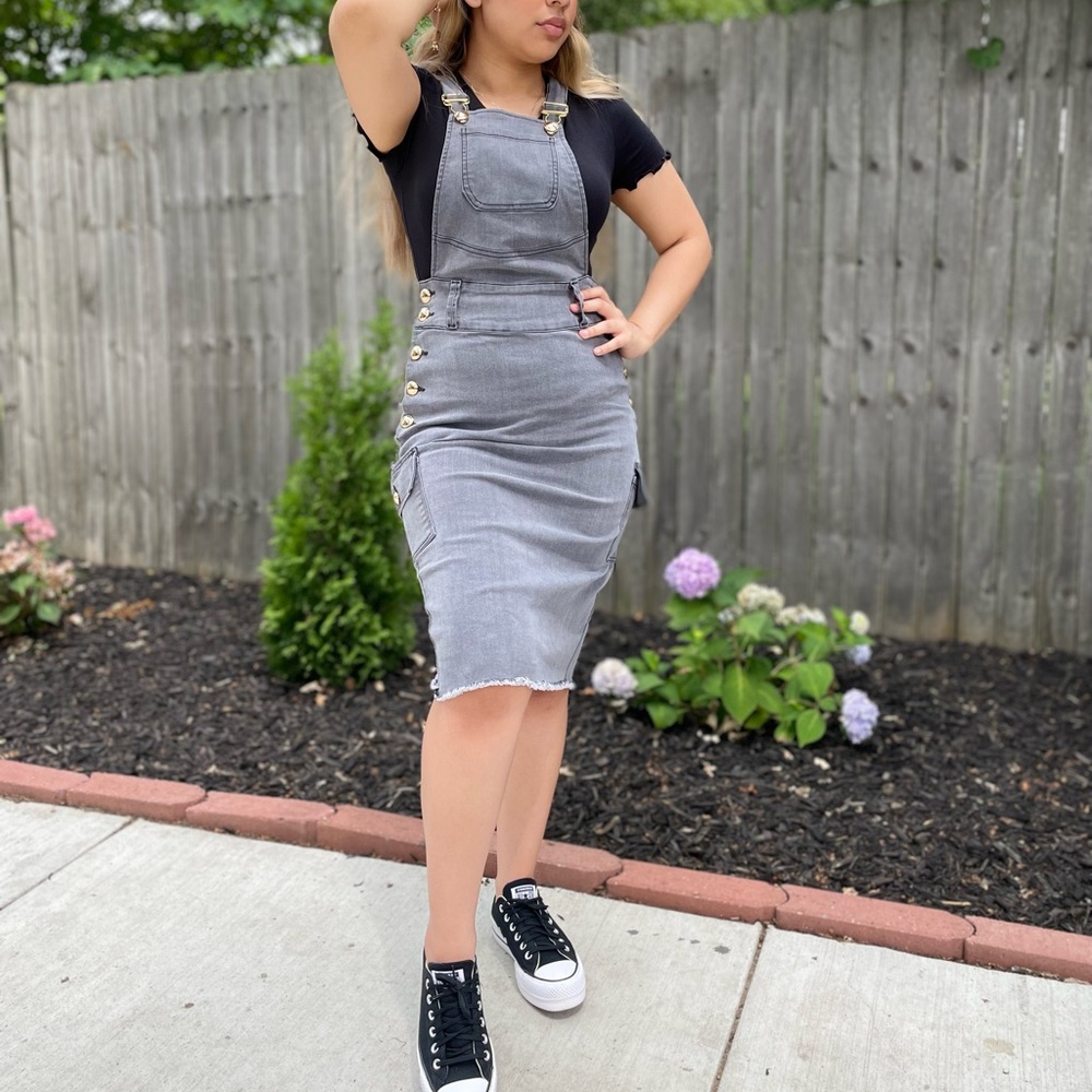 Overall dress